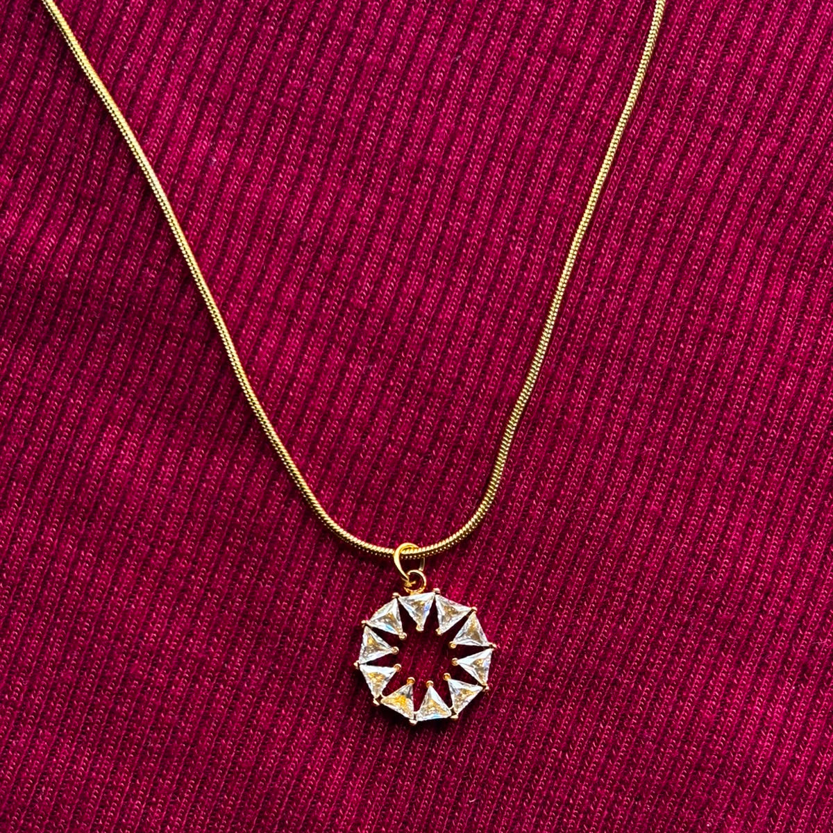 cris neckchain