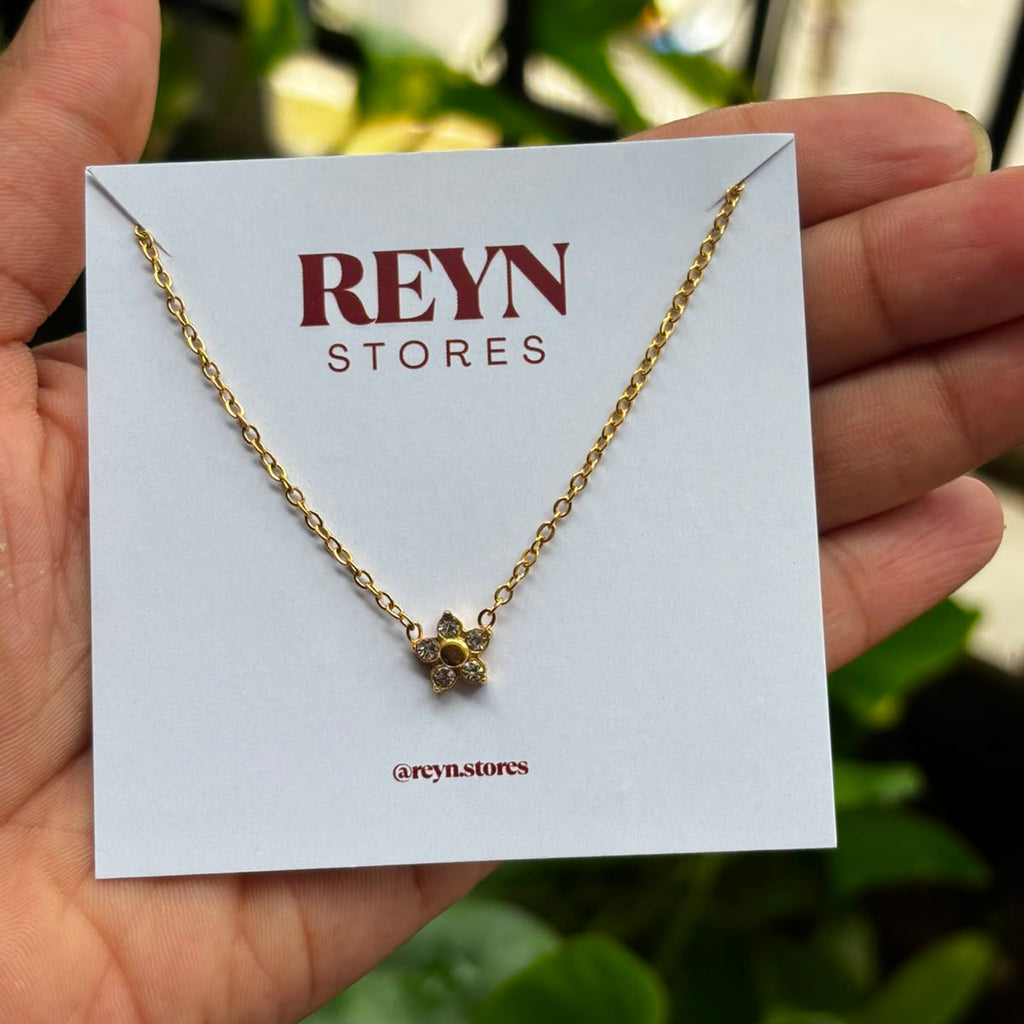 Lil flower neckchain