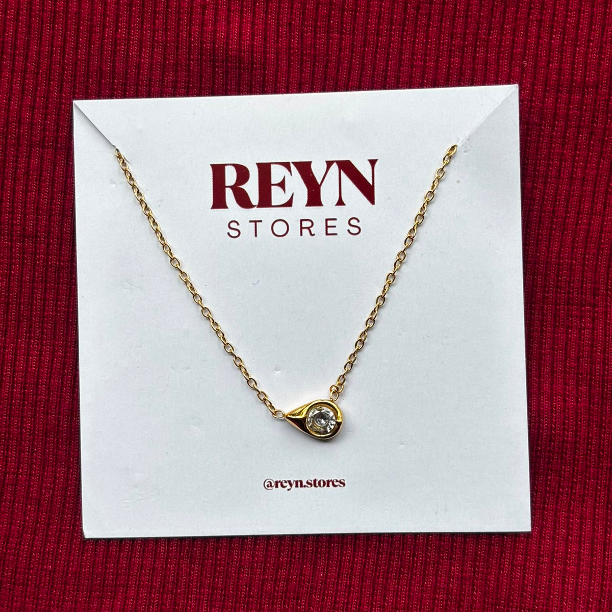 Tear drop neckchain